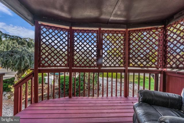 1007 LAUREL BLVD, Lanoka Harbor, NJ 08734