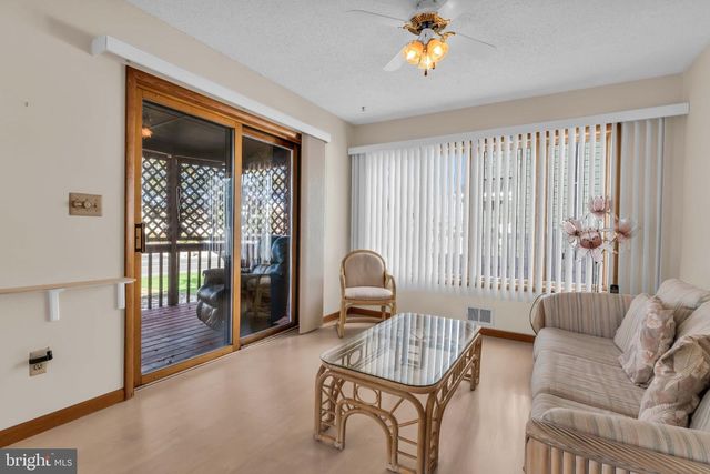 1007 LAUREL BLVD, Lanoka Harbor, NJ 08734
