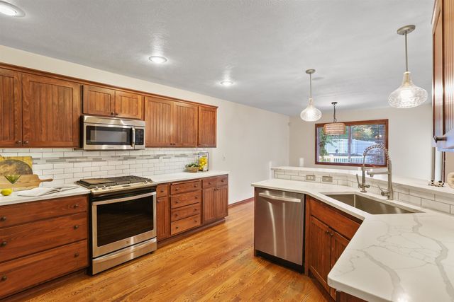 307 W Arrow Ln, Spokane, WA 99208