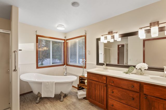 307 W Arrow Ln, Spokane, WA 99208