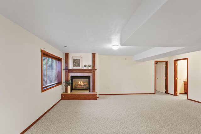 307 W Arrow Ln, Spokane, WA 99208