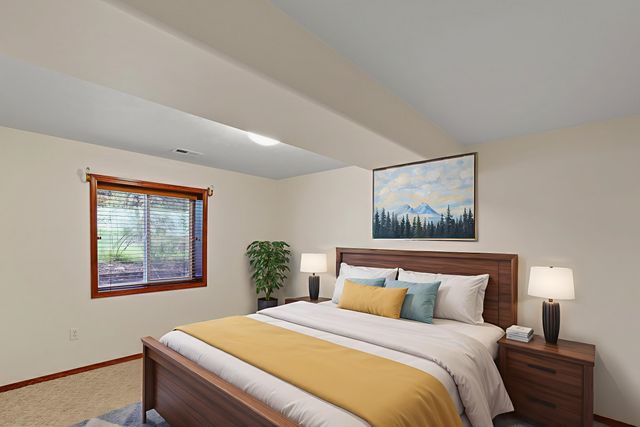 307 W Arrow Ln, Spokane, WA 99208