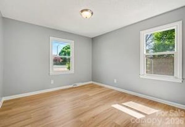 7040 Idlewild Road, Charlotte, NC 28212