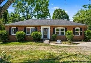 7040 Idlewild Road, Charlotte, NC 28212