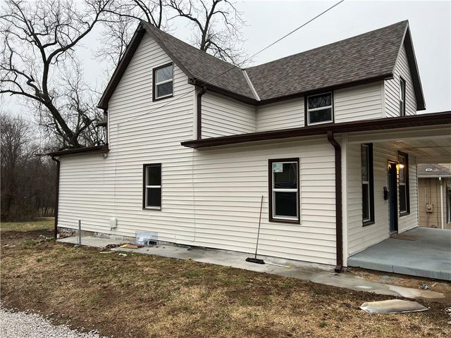 826 S Cottage Street, Independence, MO 64050