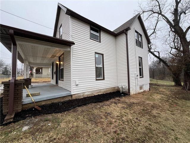 826 S Cottage Street, Independence, MO 64050