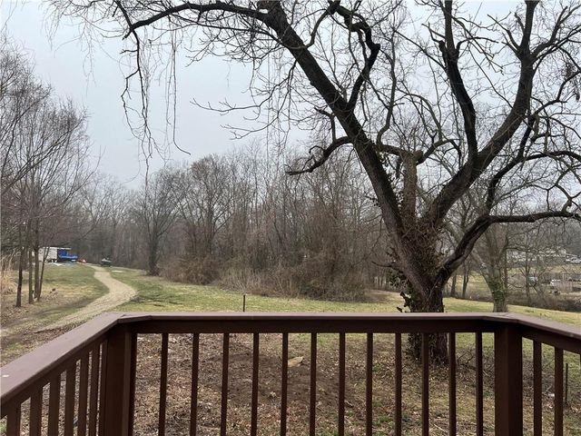 826 S Cottage Street, Independence, MO 64050