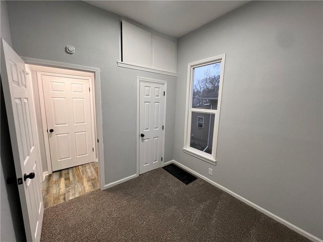 826 S Cottage Street, Independence, MO 64050