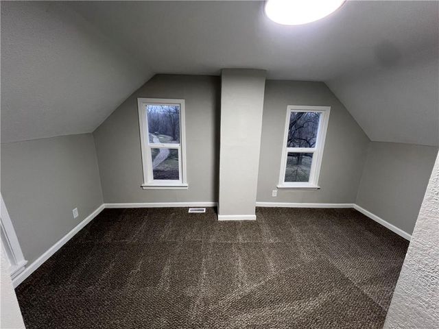 826 S Cottage Street, Independence, MO 64050