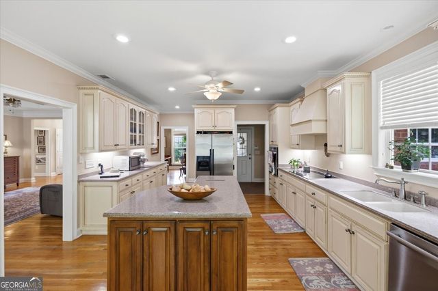 210 Oberon Place S, Macon, GA 31210