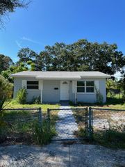 5254 1ST AVENUE S, St Petersburg, FL 33707