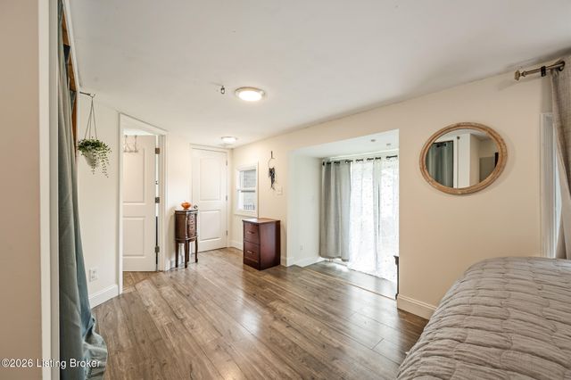 4152 Hickman Ave, Louisville, KY 40213