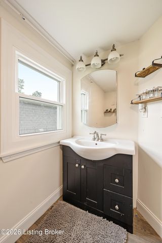 4152 Hickman Ave, Louisville, KY 40213