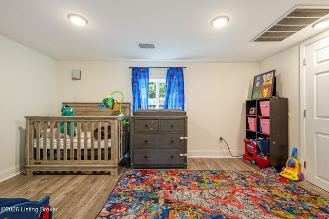 4152 Hickman Ave, Louisville, KY 40213