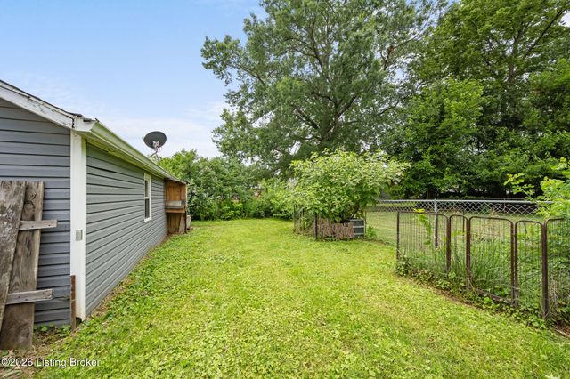 4152 Hickman Ave, Louisville, KY 40213