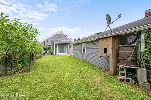 4152 Hickman Ave, Louisville, KY 40213