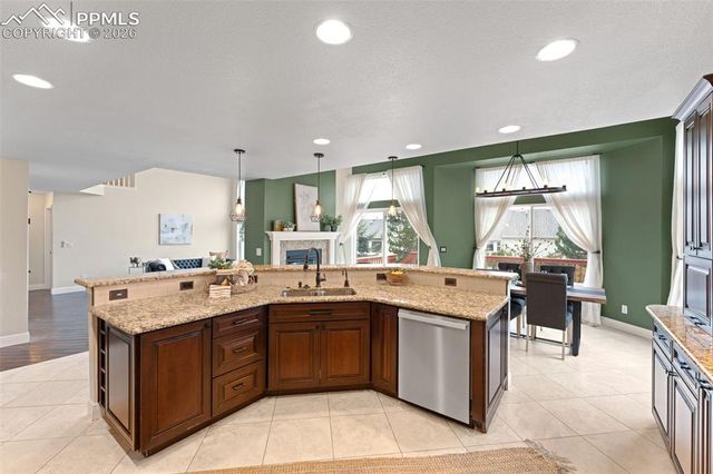 12644 Highland Oaks Place, Colorado Springs, CO 80921
