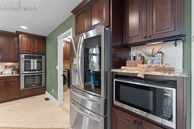 12644 Highland Oaks Place, Colorado Springs, CO 80921