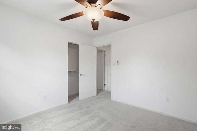 1300 BAYSHIRE LN, Herndon, VA 20170