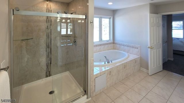 5 Witherwood Dr, Hardyston Twp., NJ 07419