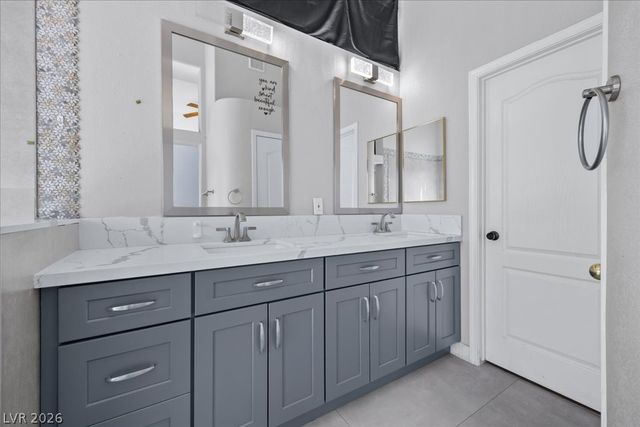24 Olive Tree Court, Henderson, NV 89074