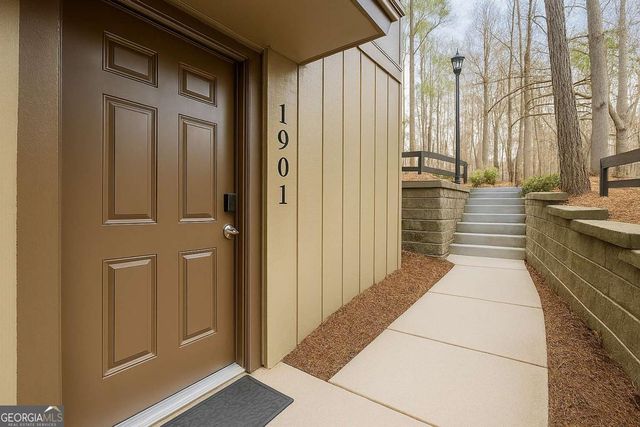1901 Cumberland Court SE, Smyrna, GA 30080
