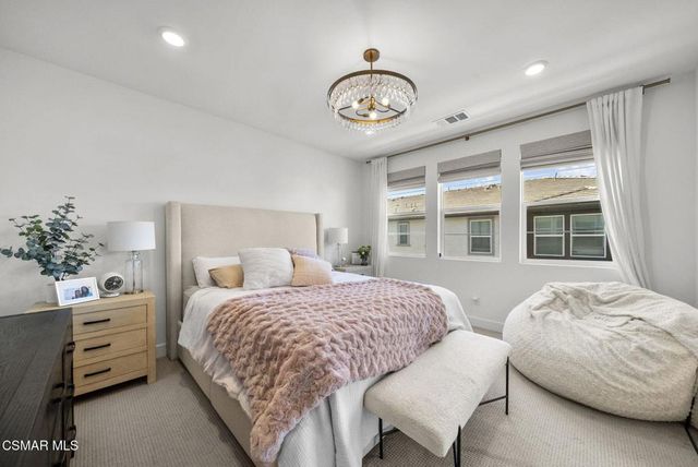 2556 Little Rock Lane, Simi Valley, CA 93065
