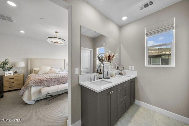 2556 Little Rock Lane, Simi Valley, CA 93065