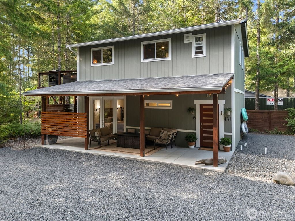 431 N Mountain View Drive, Hoodsport, WA 98548