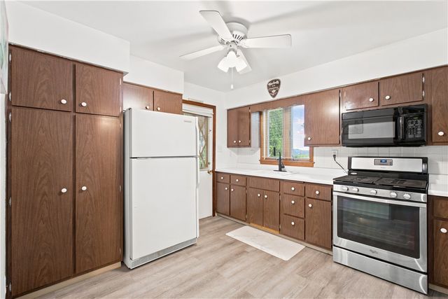 412 Phillips Ave, Stowe Twp, PA 15136