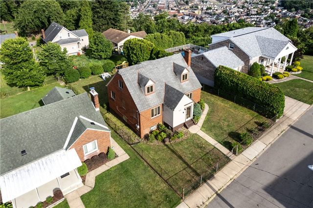 412 Phillips Ave, Stowe Twp, PA 15136