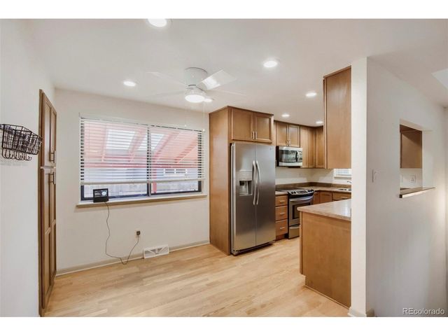 6421 Independence St, Arvada, CO 80004