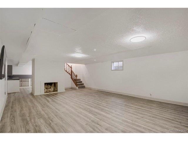 6421 Independence St, Arvada, CO 80004