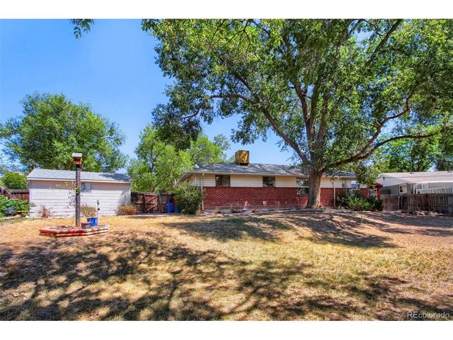 6421 Independence St, Arvada, CO 80004