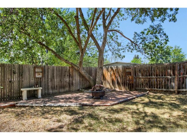 6421 Independence St, Arvada, CO 80004