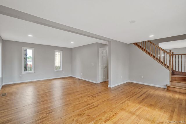 41 Seaside Avenue, Patchogue, NY 11772