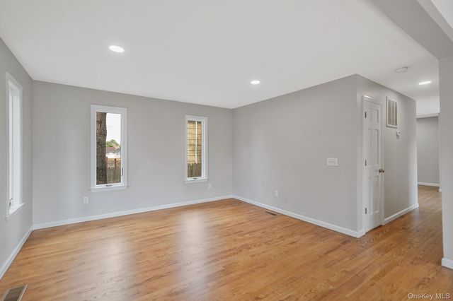 41 Seaside Avenue, Patchogue, NY 11772