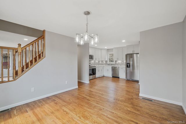 41 Seaside Avenue, Patchogue, NY 11772