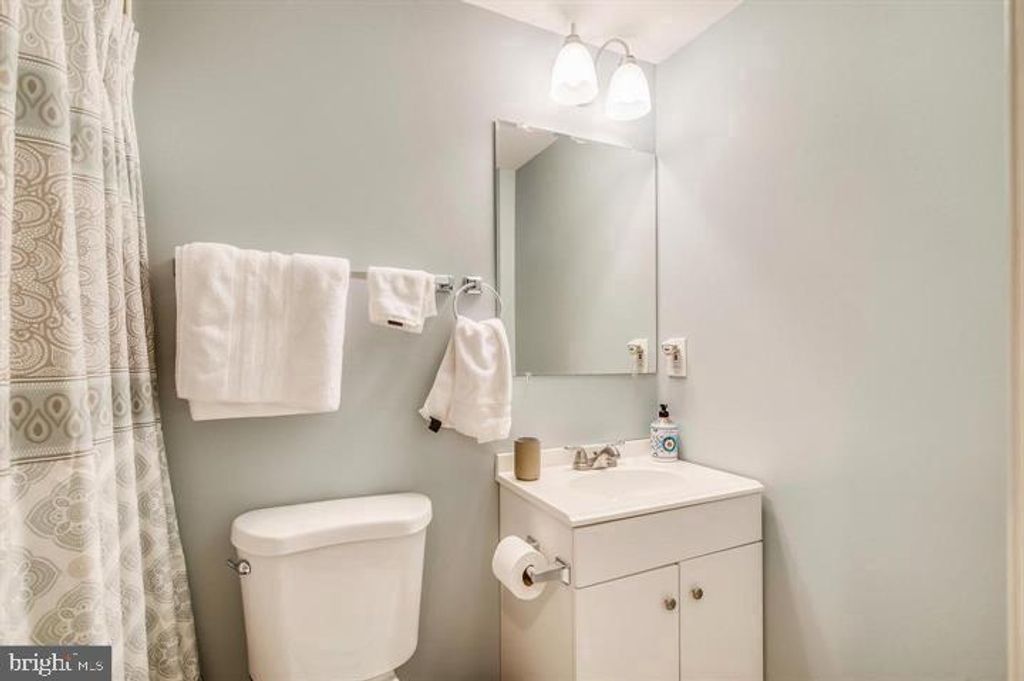 Image 12 of property listing at 1515 NORTHGATE, Baltimore, MD 21218