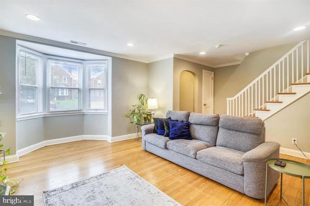 Image 3 of property listing at 1515 NORTHGATE, Baltimore, MD 21218