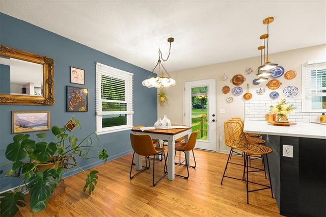 920 W 100 Street, Kansas City, MO 64114