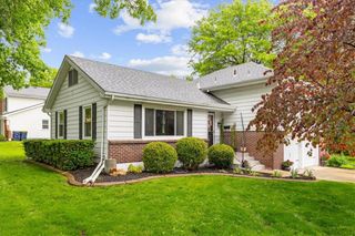 920 W 100 Street, Kansas City, MO 64114