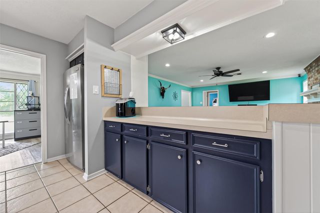 1011 Marne Lane, Houston, TX 77090