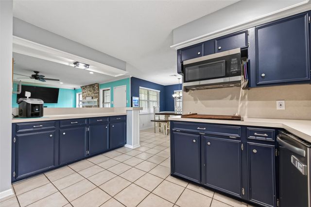 1011 Marne Lane, Houston, TX 77090