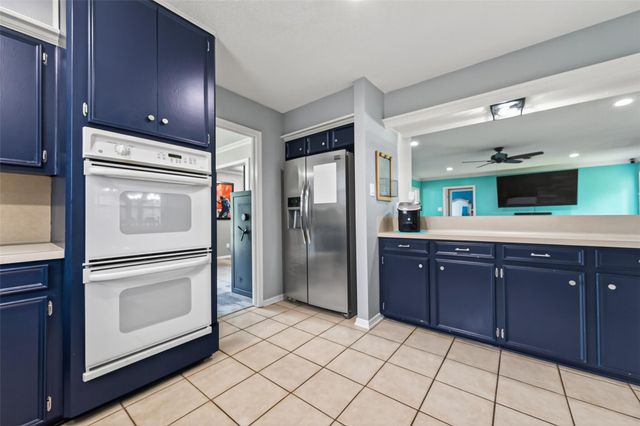 1011 Marne Lane, Houston, TX 77090