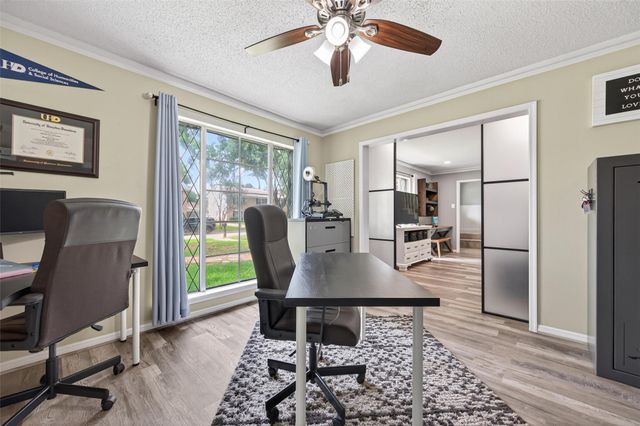 1011 Marne Lane, Houston, TX 77090