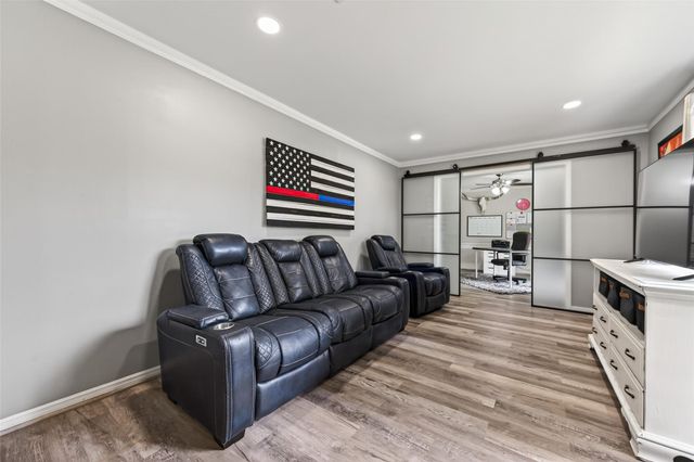 1011 Marne Lane, Houston, TX 77090