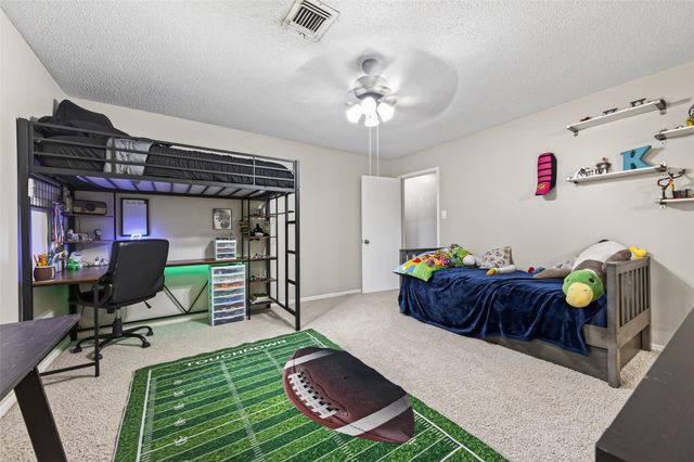 1011 Marne Lane, Houston, TX 77090