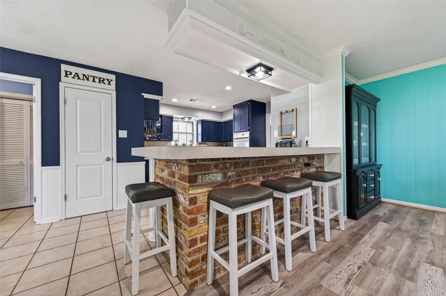 1011 Marne Lane, Houston, TX 77090