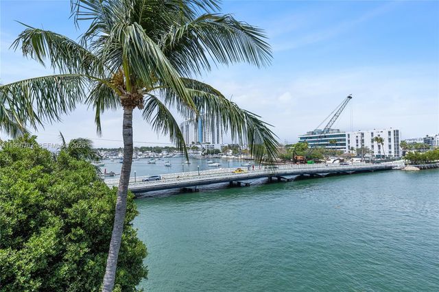 10 Venetian Way 501, Miami Beach, FL 33139